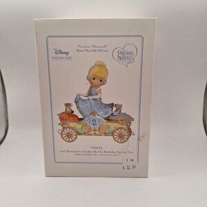 DISNEY SHOWCASE PRECIOUS MOMENTS CINDERELLA BIRTHDAY PARADE CAR 2 YEARS WITH BOX